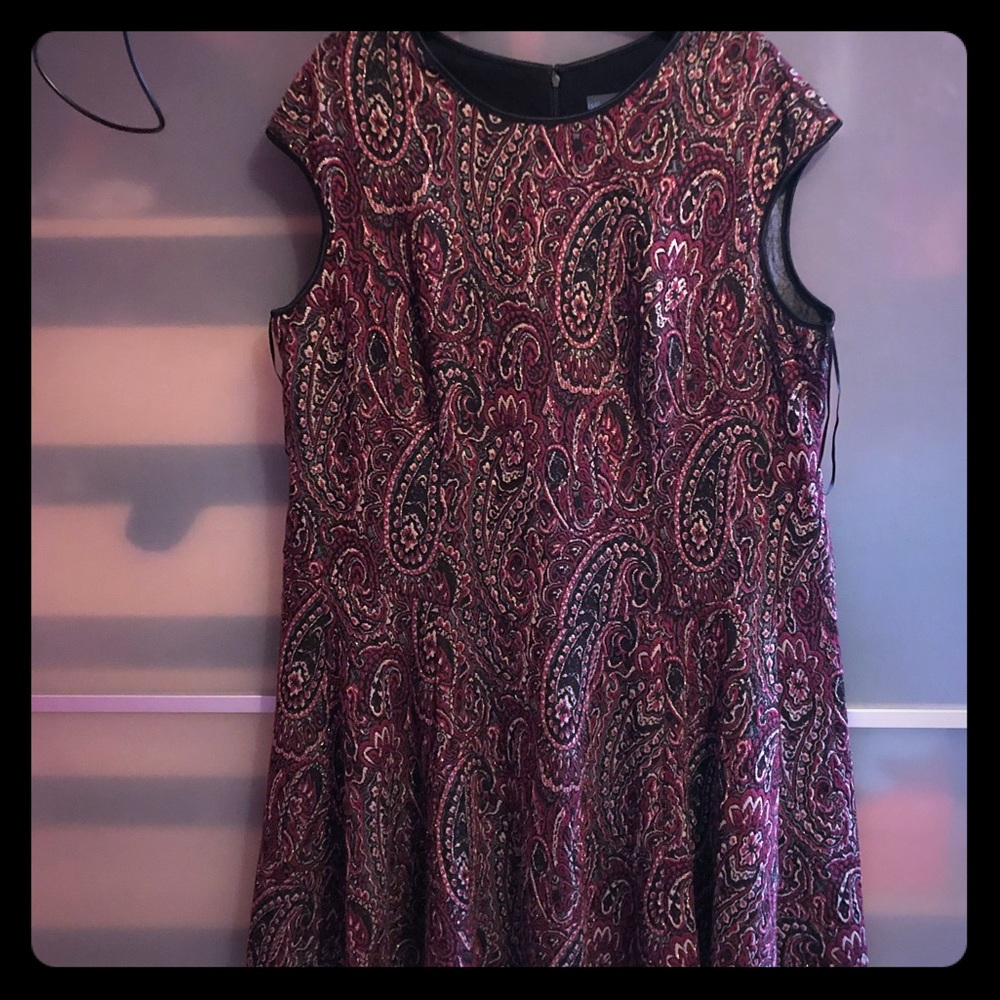 Beautiful paisley print dress